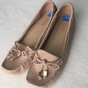 NWT Michael Kors tan suede loafers size 7.5